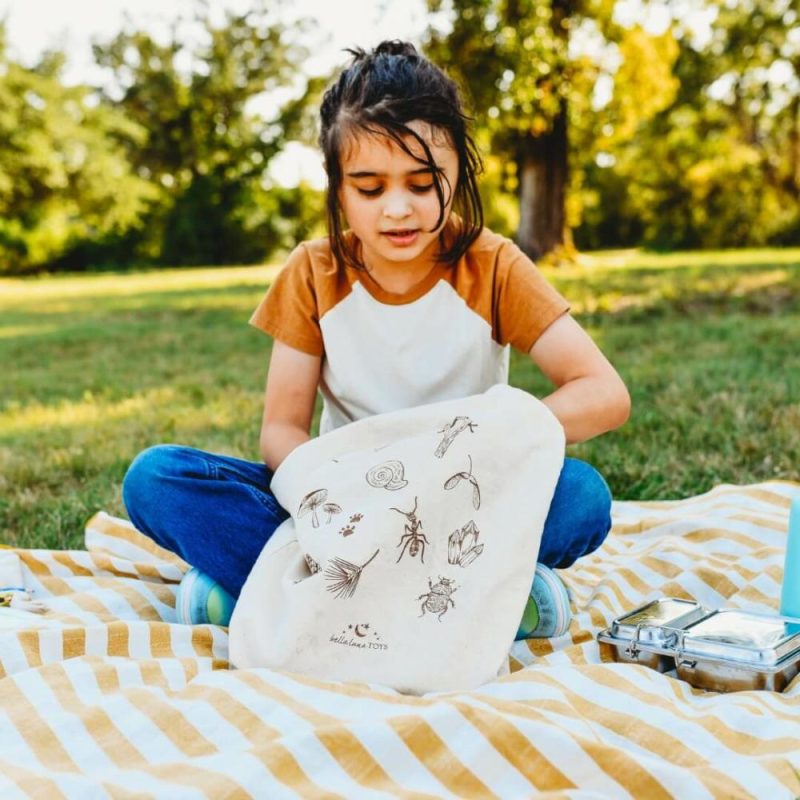 Waldorf Essentials | Nature Treasure Hunt Canvas Book Tote Waldorf Essentials Waldorf Essentials